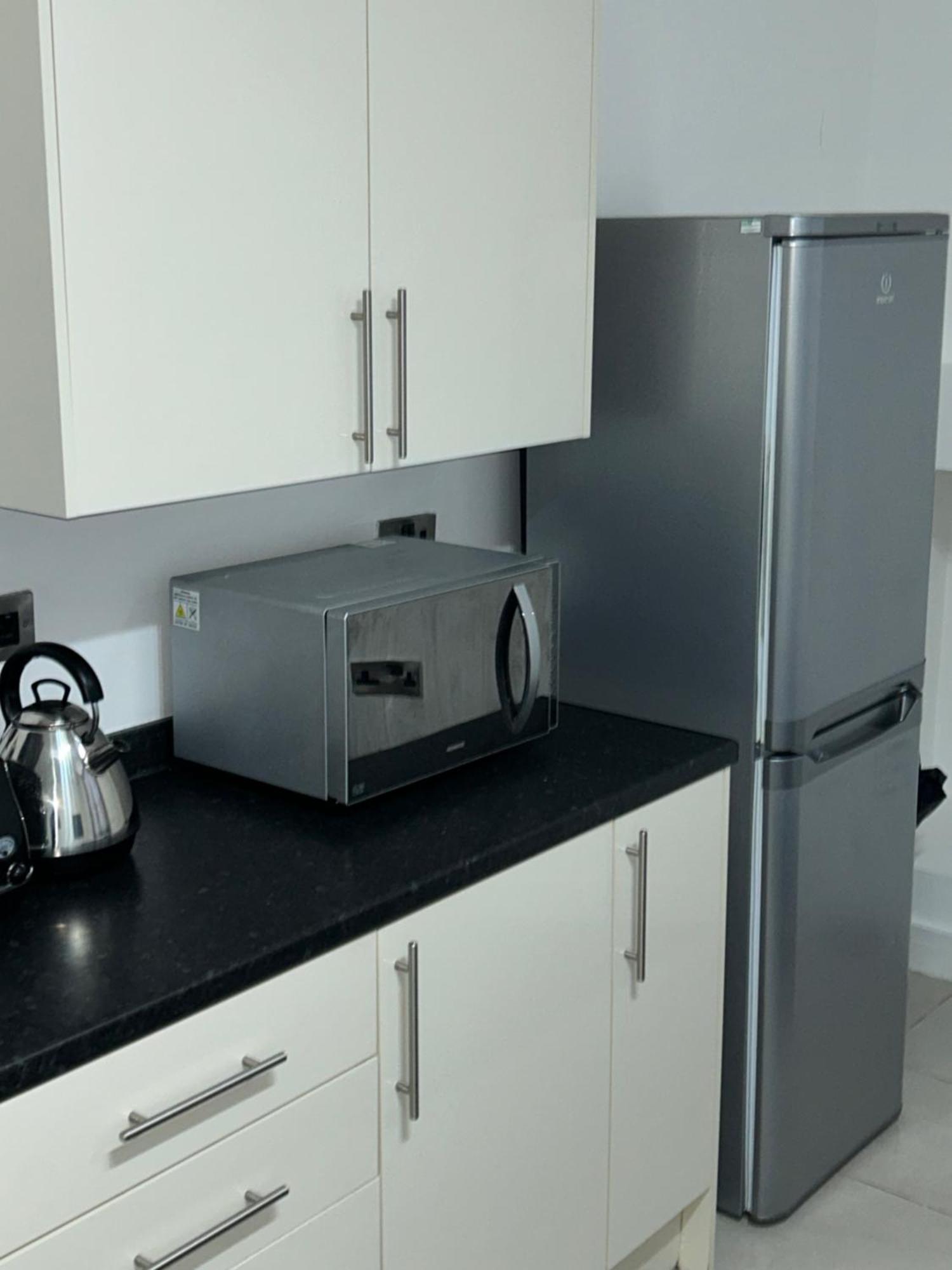 Lovely 1 Bed Apartment In Salford Manchester Exteriér fotografie